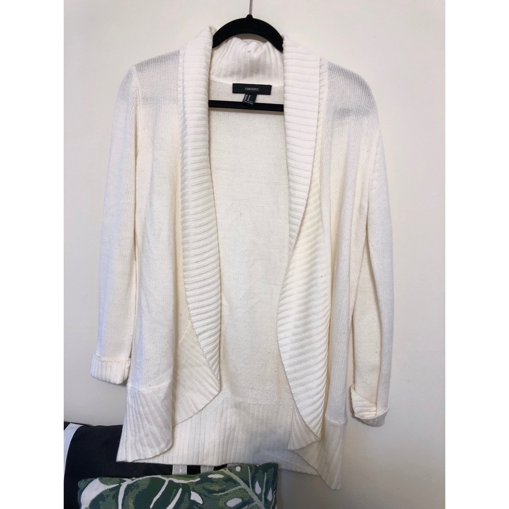 ❌ SOLD ❌ Forever 21 Cream Cardigan (M)